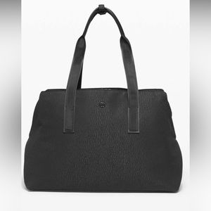 Lululemon Go Getter Weekender Bag